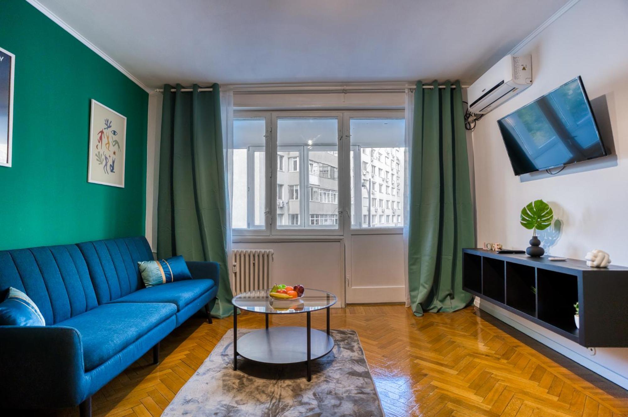 Hacienda Royal Palace - Central Designer Apartment Bucharest Exterior photo